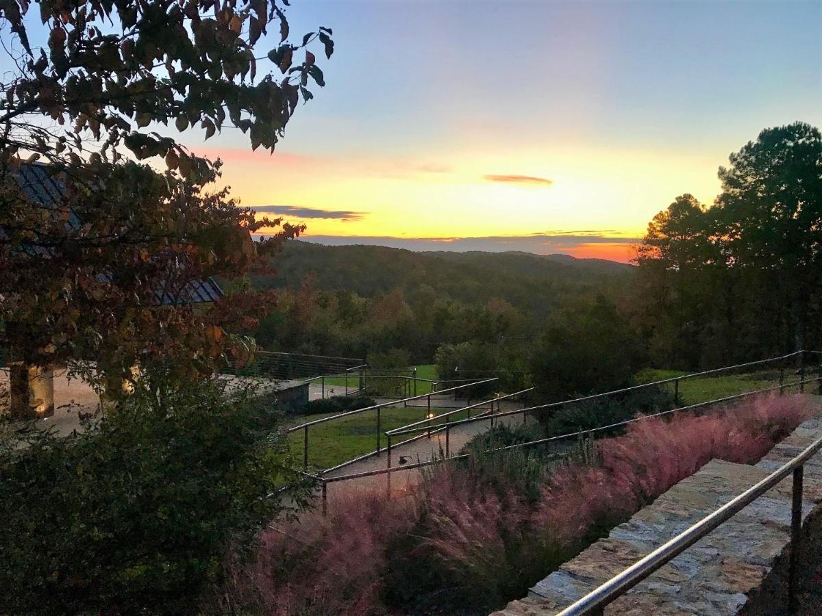 Mountain Top Inn And Resort Warm Springs Exterior foto