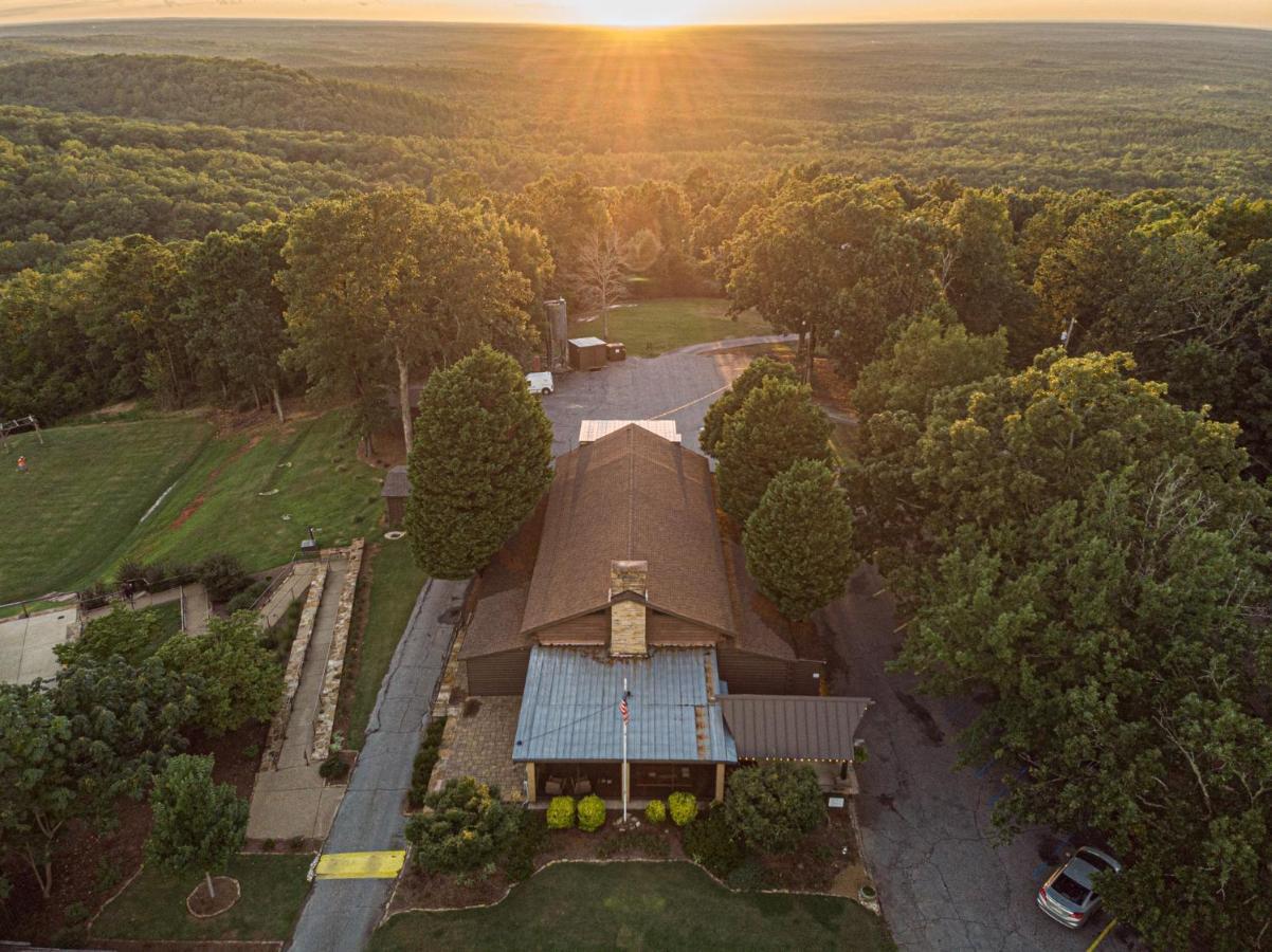 Mountain Top Inn And Resort Warm Springs Exterior foto
